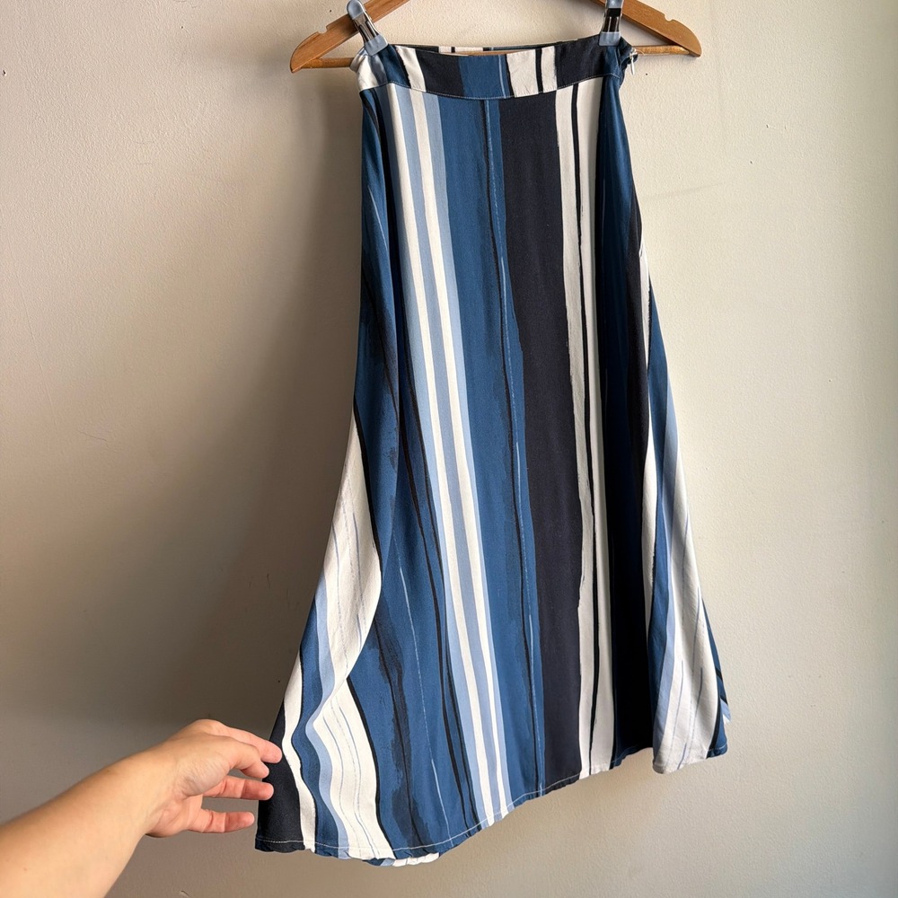 Fald Painterly Stripe A-Line Midi Skirt‎ Blue White Good